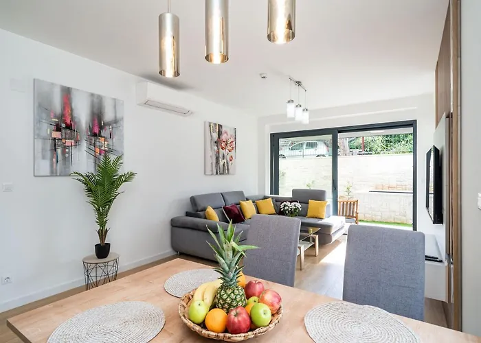 Unique Treasure דירה *