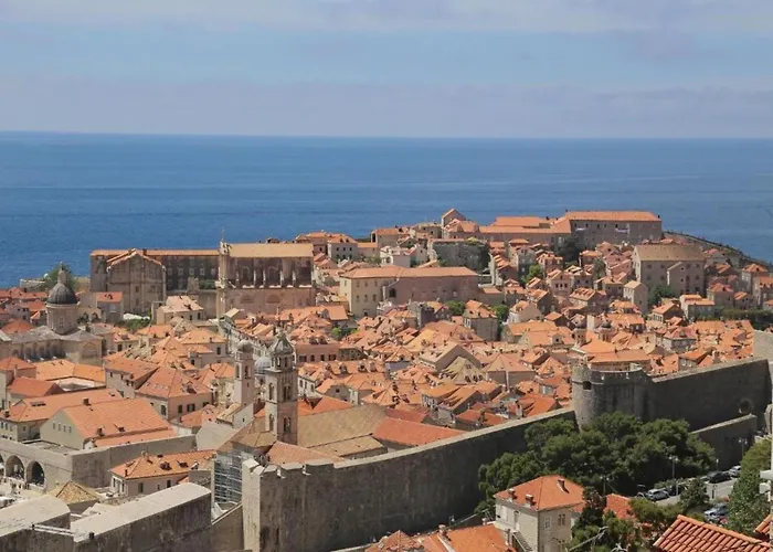 Unique Treasure דוברובניק